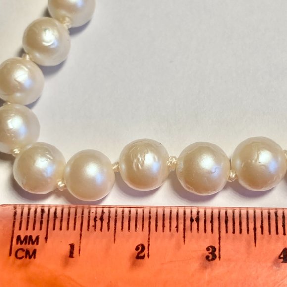 Vintage Ivory White Pearl Necklace 18" 6mm Hand Knotted Princess Length Taiwan - Picture 10 of 10